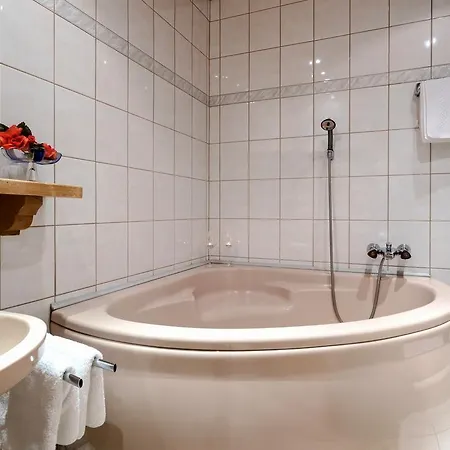 Apart Otel Appartementanlage Kerber 3*