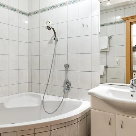 Appartementanlage Kerber Hotel apartamentowy Seefeld w Tirolu